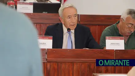 António Inácio chega à assembleia sem nomes para o executivo