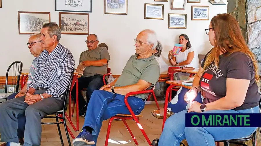 População de Casais Robustos leva problemas da aldeia à Câmara de Alcanena