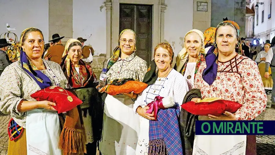 Trajes, tradições e memórias do Ribatejo desfilaram no coração de Santarém