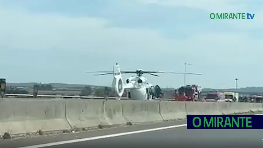 Acidente na Ponte Salgueiro Maia, em Santarém, mobiliza meios aéreos
