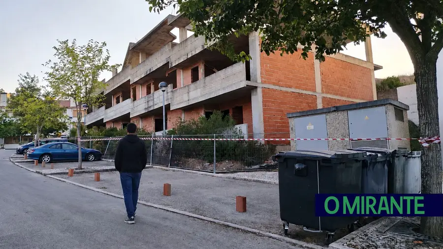 Demolição de vivenda na Quinta dos Anjos na Castanheira do Ribatejo gera críticas