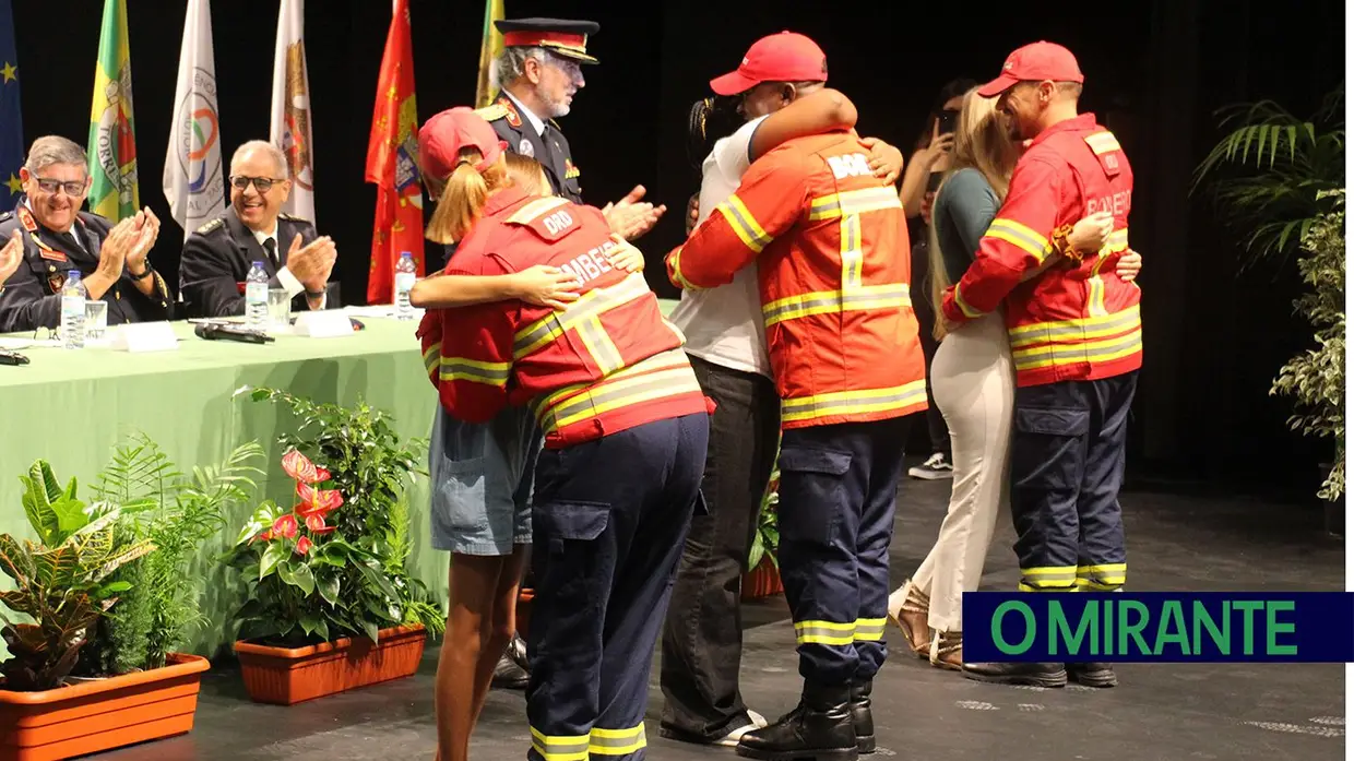 Bombeiros Torrejanos celebram 95 anos com alerta para falta de voluntários e meios nas corporações