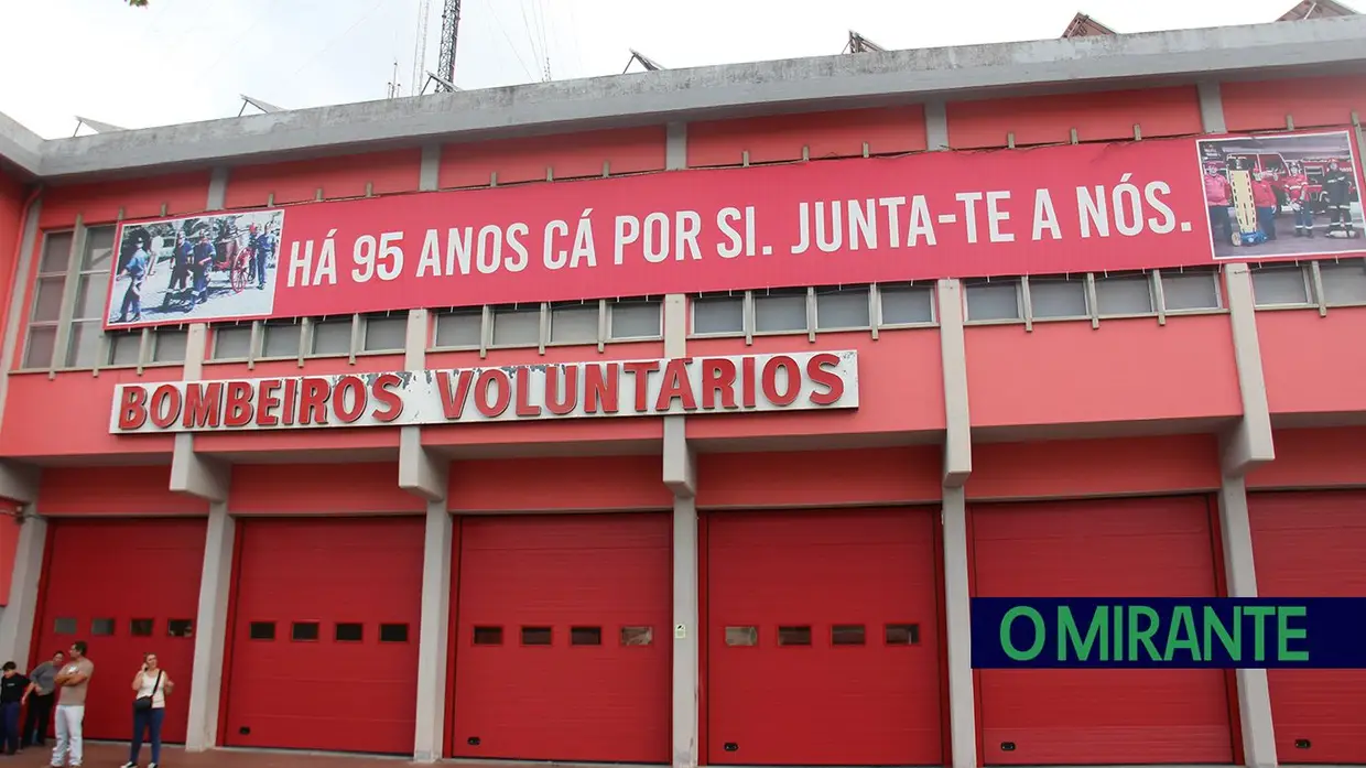 Bombeiros Torrejanos celebram 95 anos com alerta para falta de voluntários e meios nas corporações