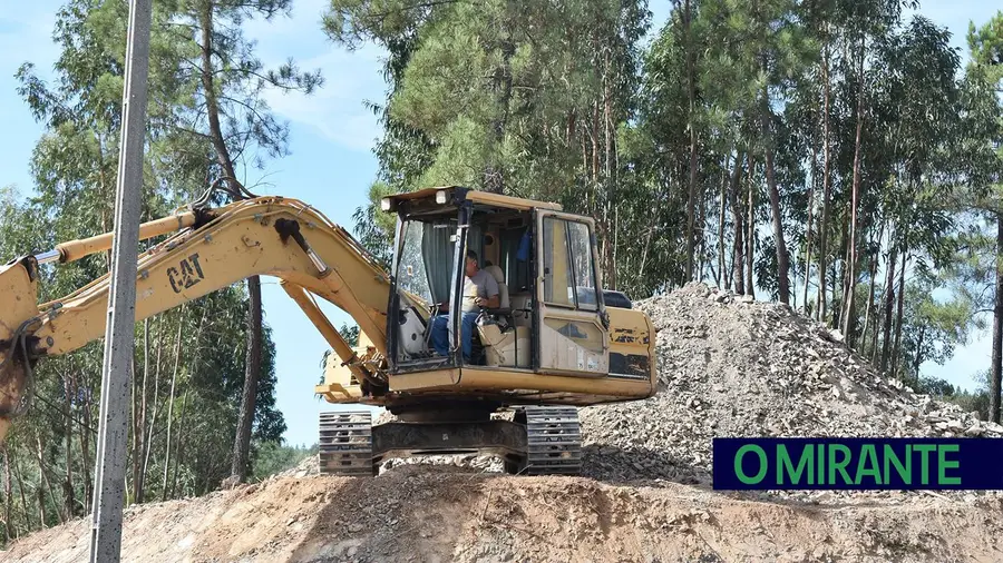 Mação intervém em taludes para prevenir deslizamentos