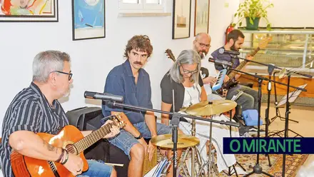 A cantiga é uma arma e o feedback também