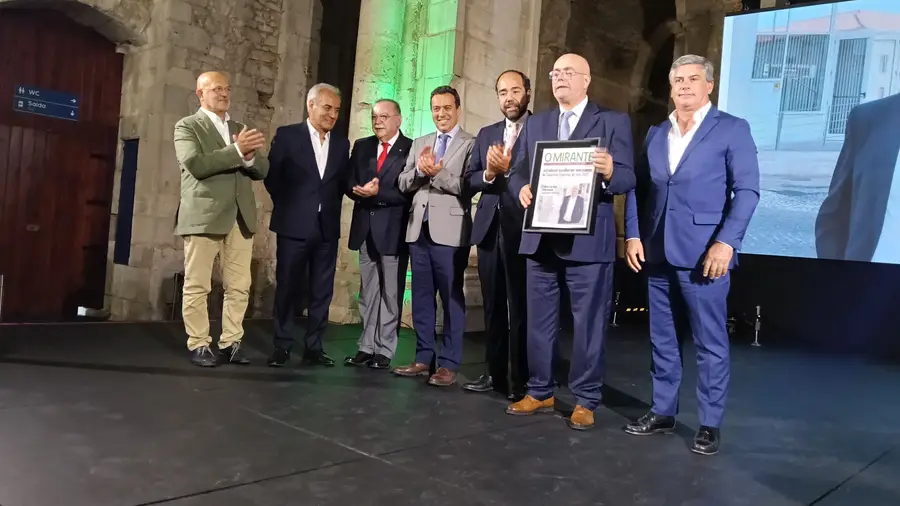 Domingos Martinho recebe galardão Carreira Empresarial e clama contra o desprezo ao ensino privado