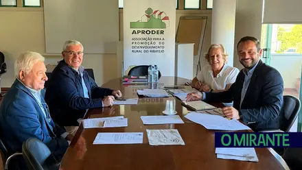 Reunião da direcção da APRODER, realizada a 8 de Outubro, onde foi feito ponto de situação da execução dos avisos PEPAC promovidos pela APRODER. Foto APRODER