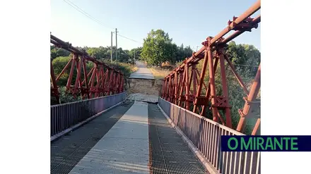 Ponte das Palhas intransitável há meses revolta população da Parreira