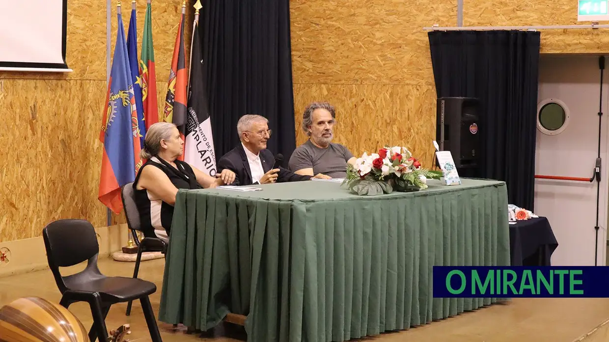 João Esperança Barroca apresentou «Da Virose Ortográfica» em Tomar