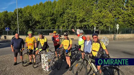 Cicloturistas de Arrouquelas percorreram 300 quilómetros da Estrada Nacional 2