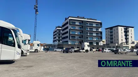 Estacionamento proibido a veículos pesados no Campo Infante da Câmara em Santarém