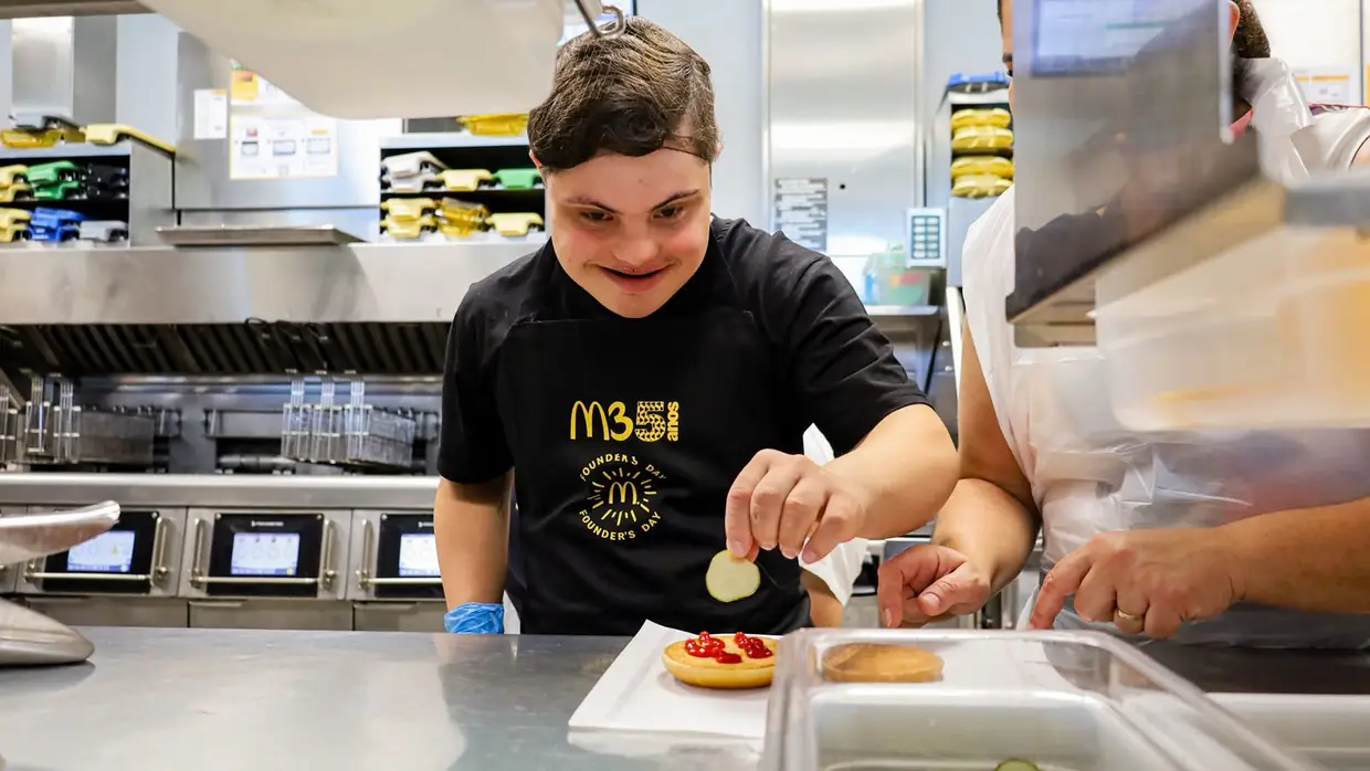 McDonald’s da região unem-se ao CRIA para celebrar o Dia do Fundador
