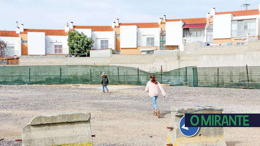 Moradores da Quinta da Adufa querem soluções para problemas urbanísticos com quase duas décadas