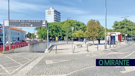 Empresa que construiu Jardim da Liberdade e o estacionamento em Santarém está de novo a contas com a justiça