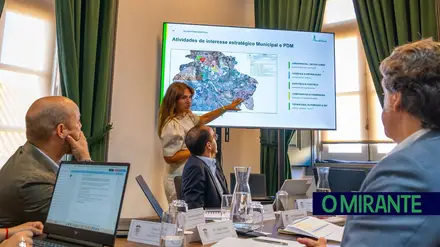 Câmara de Benavente e CCDR analisam projecto da Secundária de Samora Correia