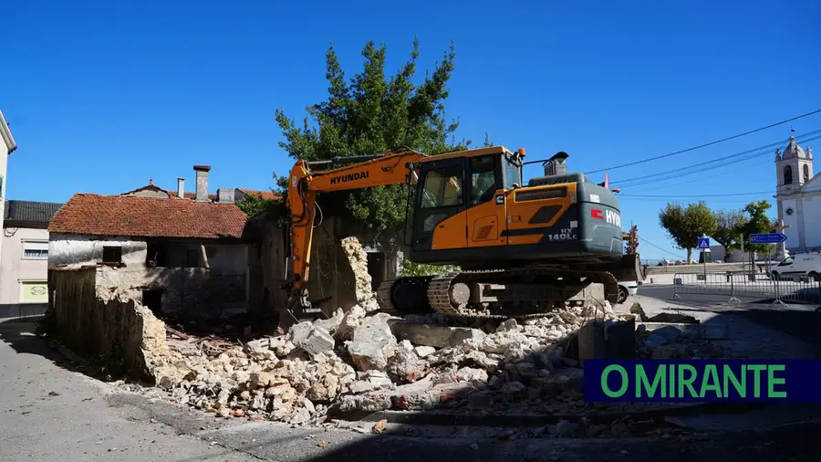 Ourém começa a demolir edifícios para construir nove habitações com rendas acessíveis