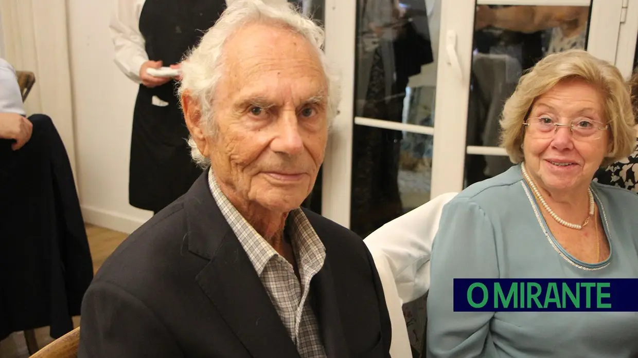 Escola Reynaldo dos Santos celebrou 50 anos com jantar de gala