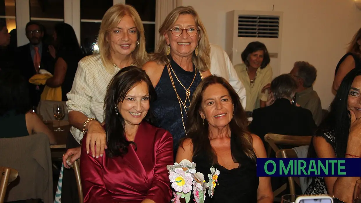 Escola Reynaldo dos Santos celebrou 50 anos com jantar de gala