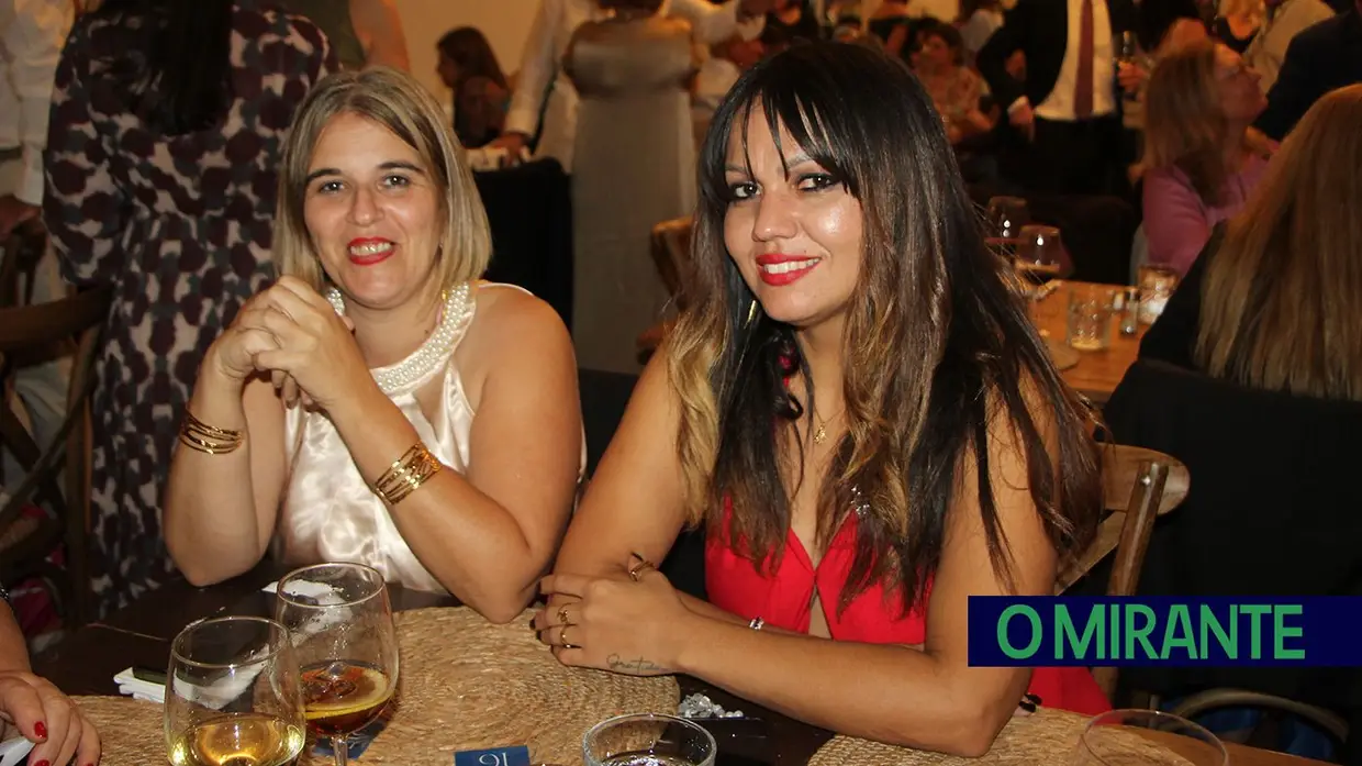 Escola Reynaldo dos Santos celebrou 50 anos com jantar de gala