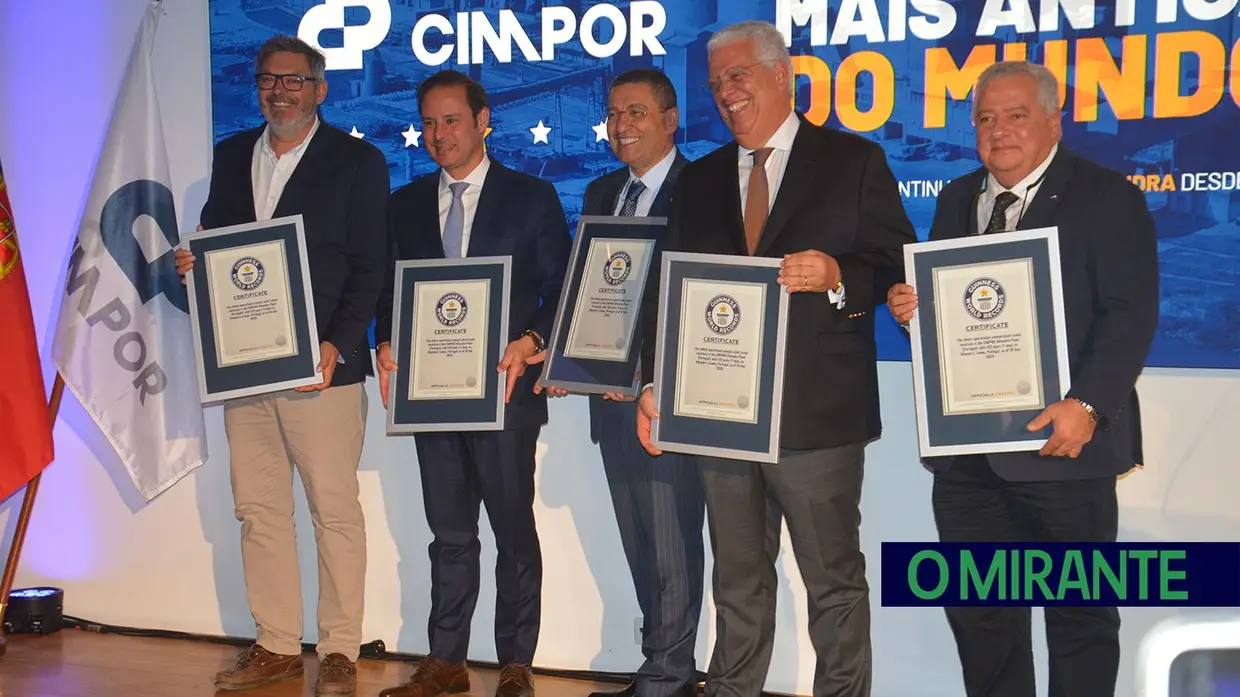 Fábrica da Cimpor em Alhandra recebeu distinção do livro mundial de recordes