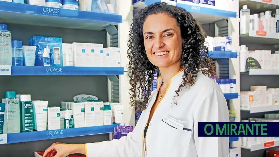 Cristiana Cabral descobriu na farmácia uma forma de cuidar das pessoas