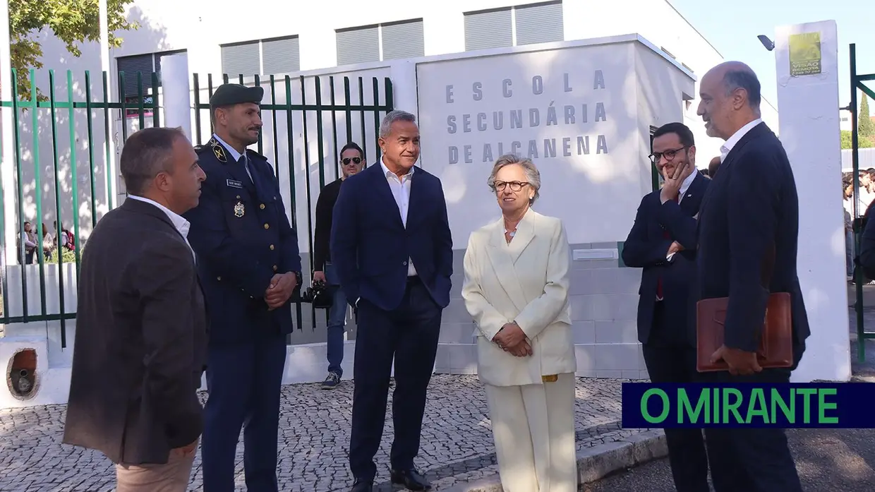 Alcanena inaugura escola secundária completamente renovada