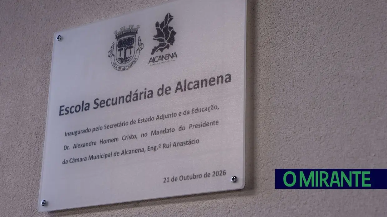 Alcanena inaugura escola secundária completamente renovada