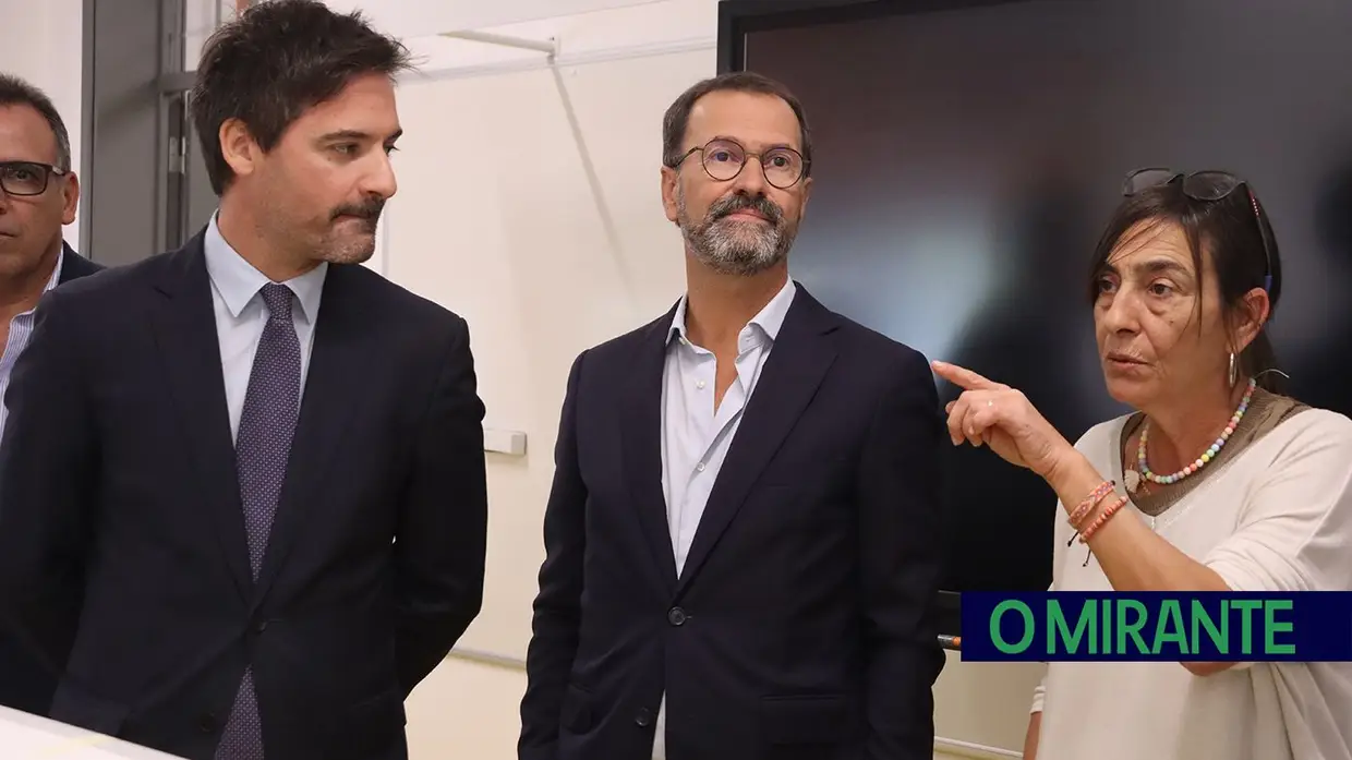 Alcanena inaugura escola secundária completamente renovada