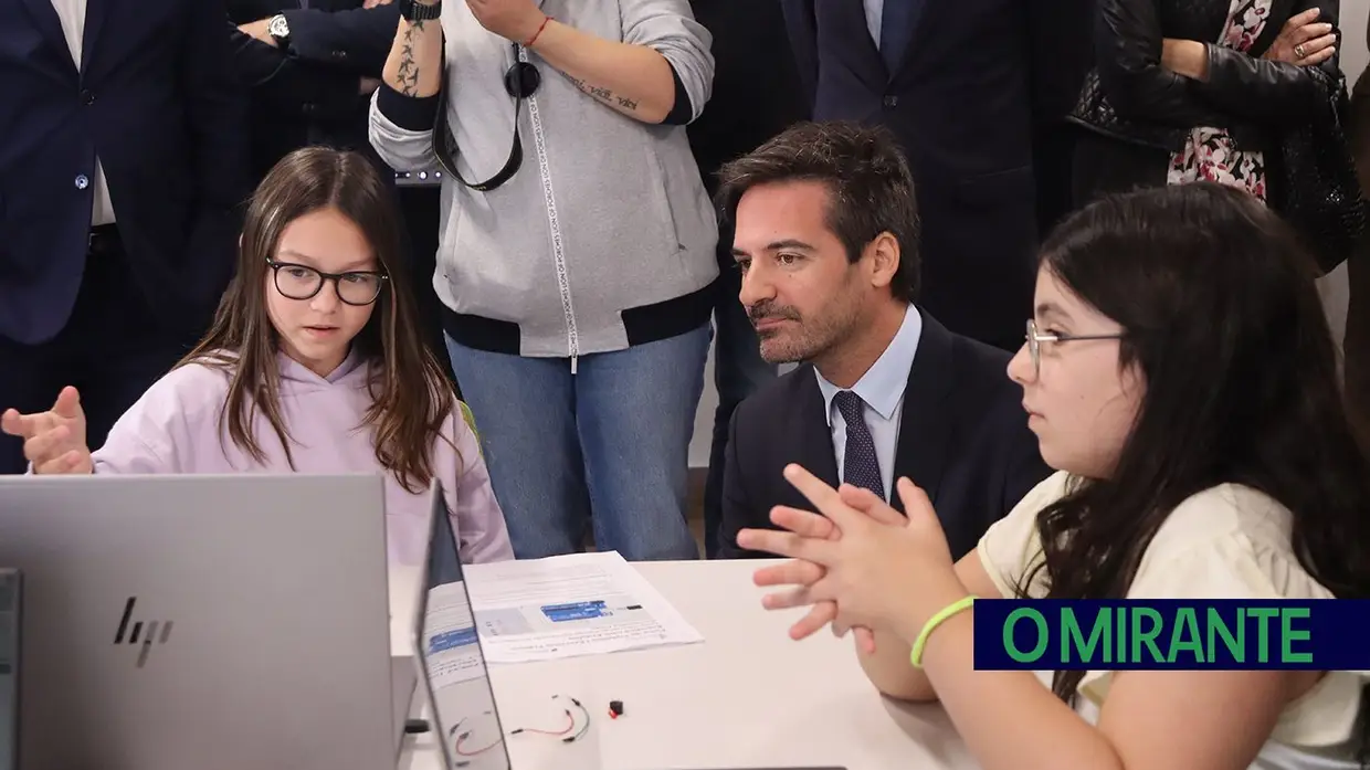 Alcanena inaugura escola secundária completamente renovada