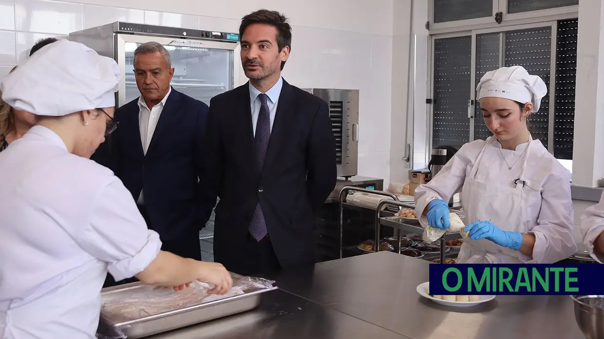 Alcanena inaugura escola secundária completamente renovada