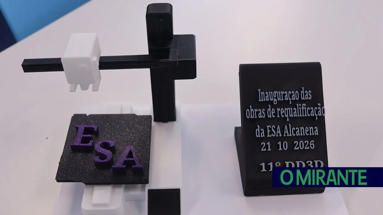 Alcanena inaugura escola secundária completamente renovada
