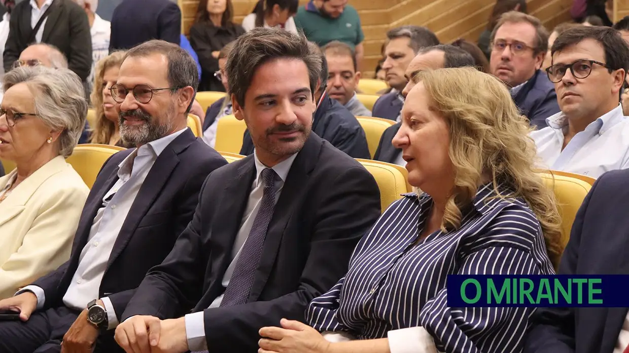 Alcanena inaugura escola secundária completamente renovada