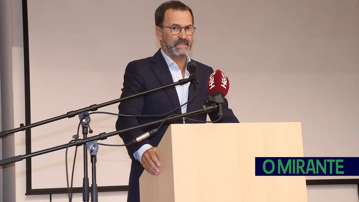 Alcanena inaugura escola secundária completamente renovada