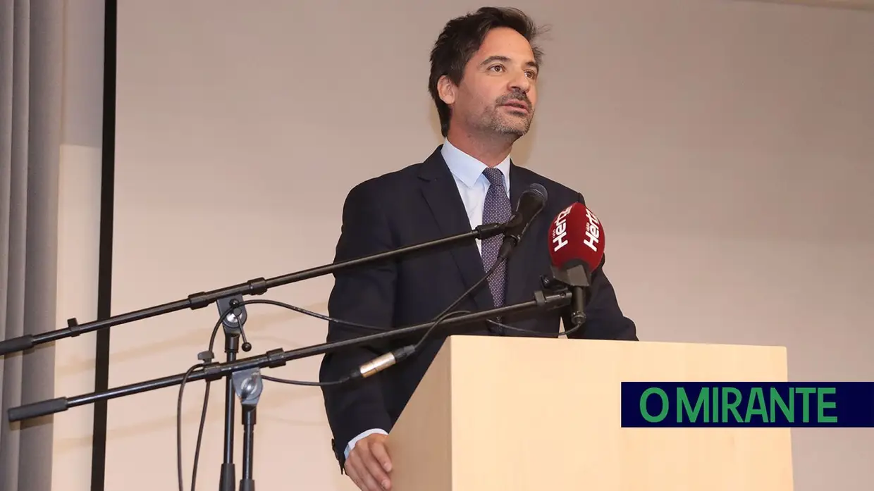 Alcanena inaugura escola secundária completamente renovada