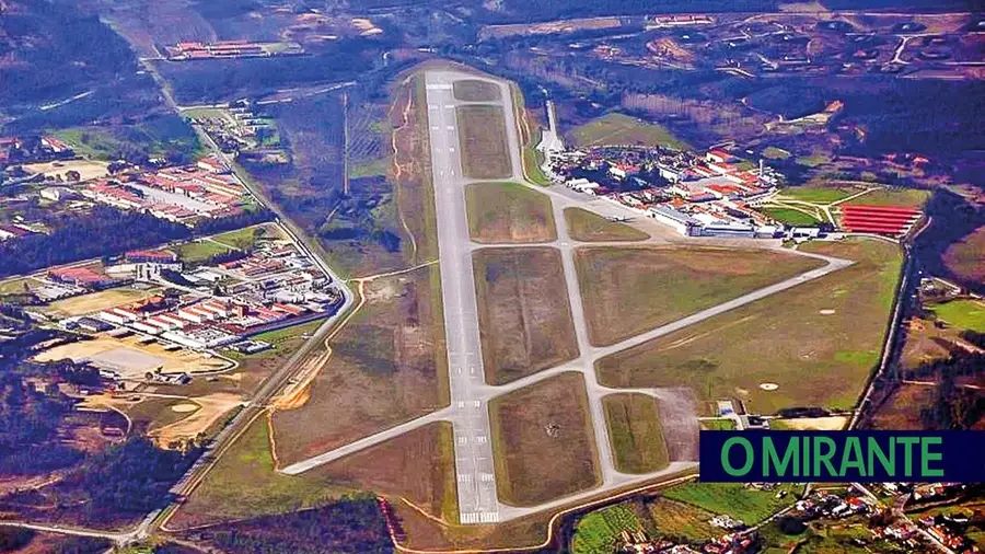 Aeródromo militar de Tancos pode ganhar asas para outros voos