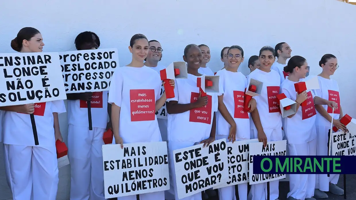 Desfile do Caloiro regressou às ruas de Santarém