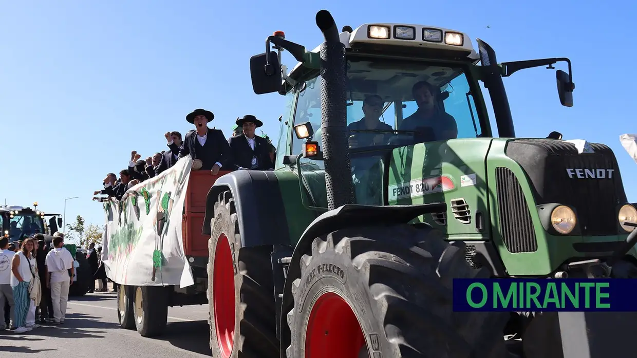 Desfile do Caloiro regressou às ruas de Santarém