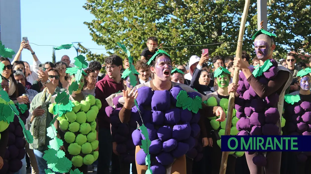 Desfile do Caloiro regressou às ruas de Santarém