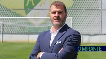 Tomarense João Henriques assume Nacional, em luta pela permanência