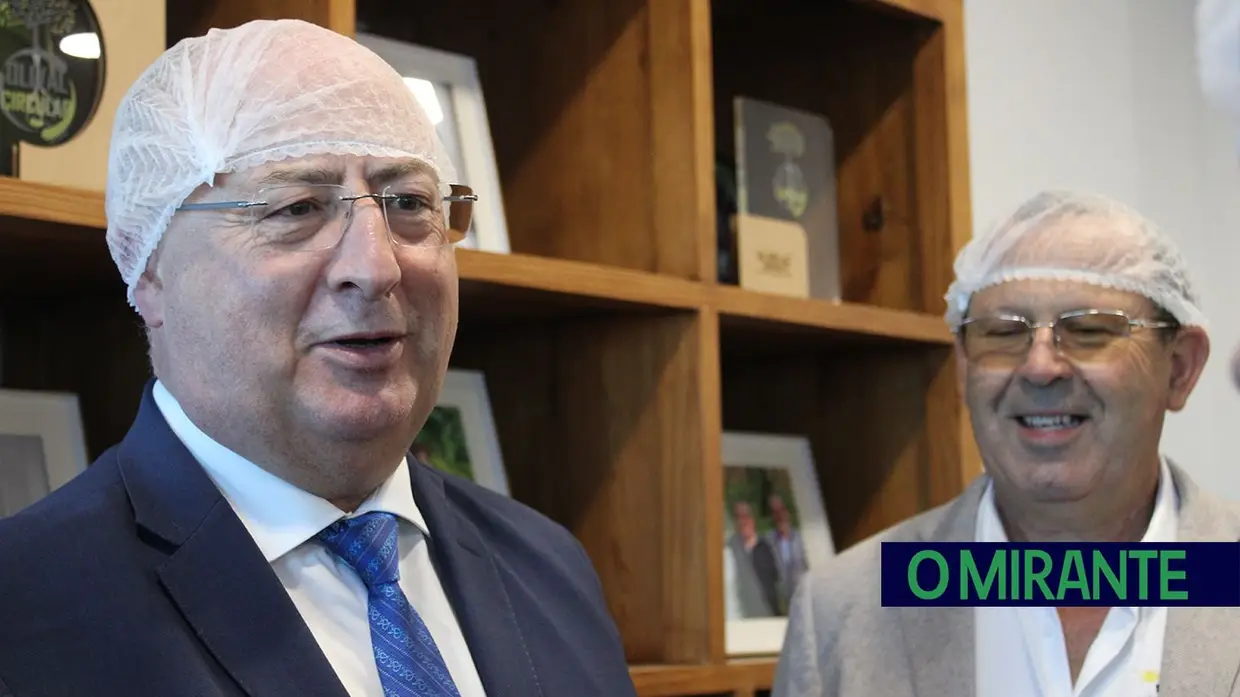 Ministro da Agricultura elogia coragem e ambição em visita à Agri-Mendes