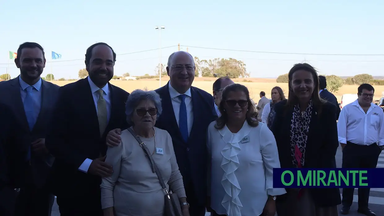 Ministro da Agricultura elogia coragem e ambição em visita à Agri-Mendes