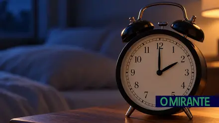 Relógios atrasam uma hora na próxima madrugada