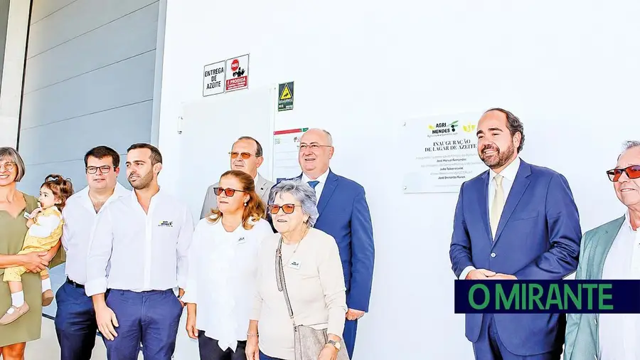 Ministro da Agricultura elogia gerações de resiliência e investimento da Agri-Mendes em Santarém