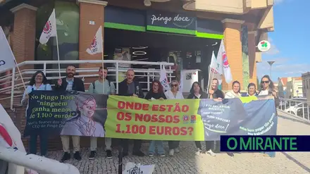CESP protesta no Pingo Doce de Vila Franca de Xira contra baixos salários