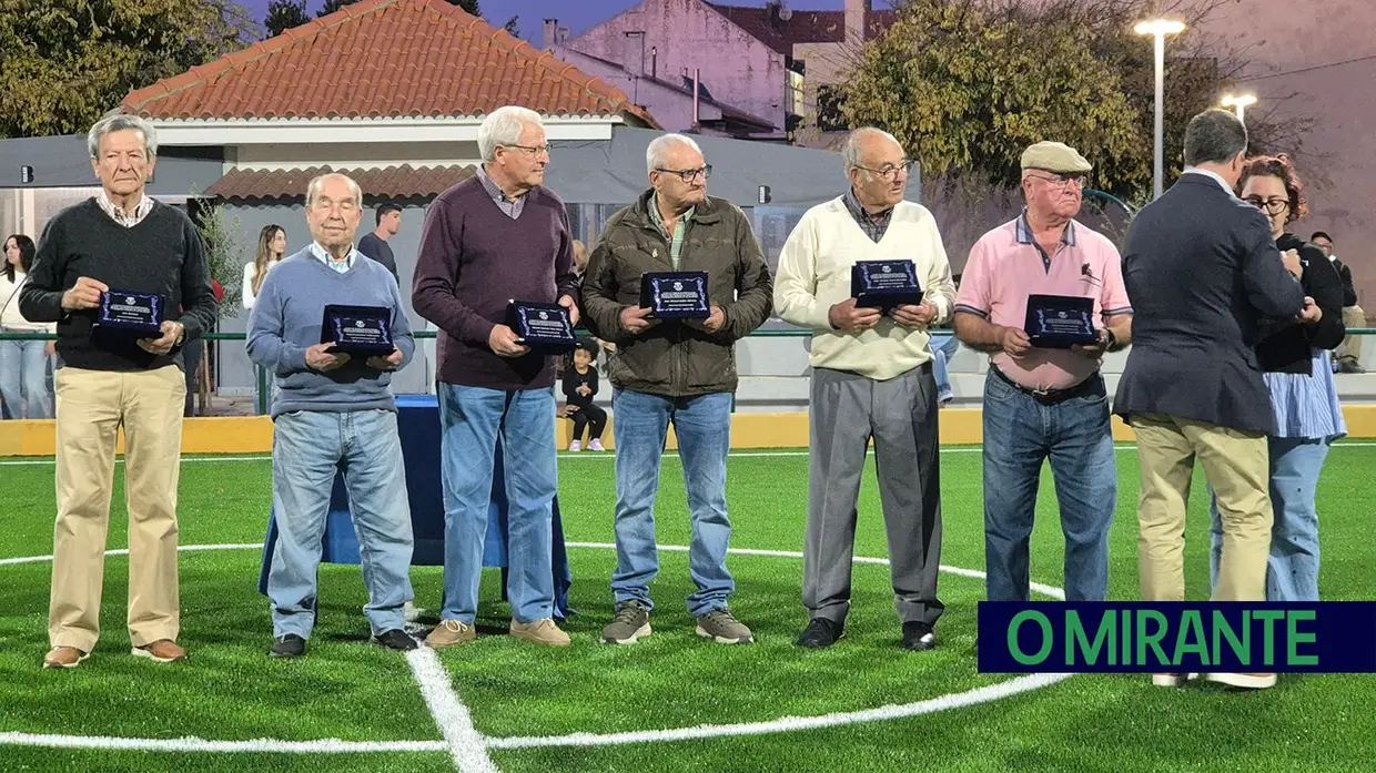 Polidesportivo renovado em Samora Correia com homenagem aos fundadores
