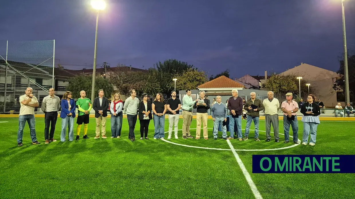 Polidesportivo renovado em Samora Correia com homenagem aos fundadores