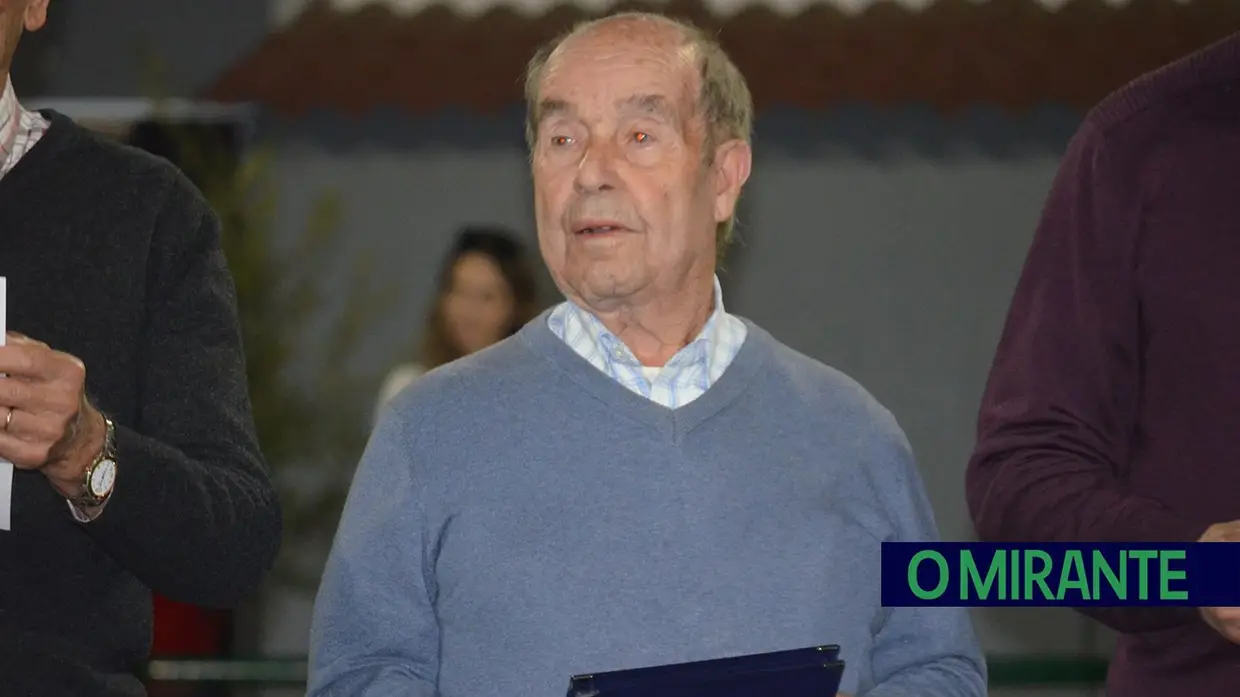 Polidesportivo renovado em Samora Correia com homenagem aos fundadores