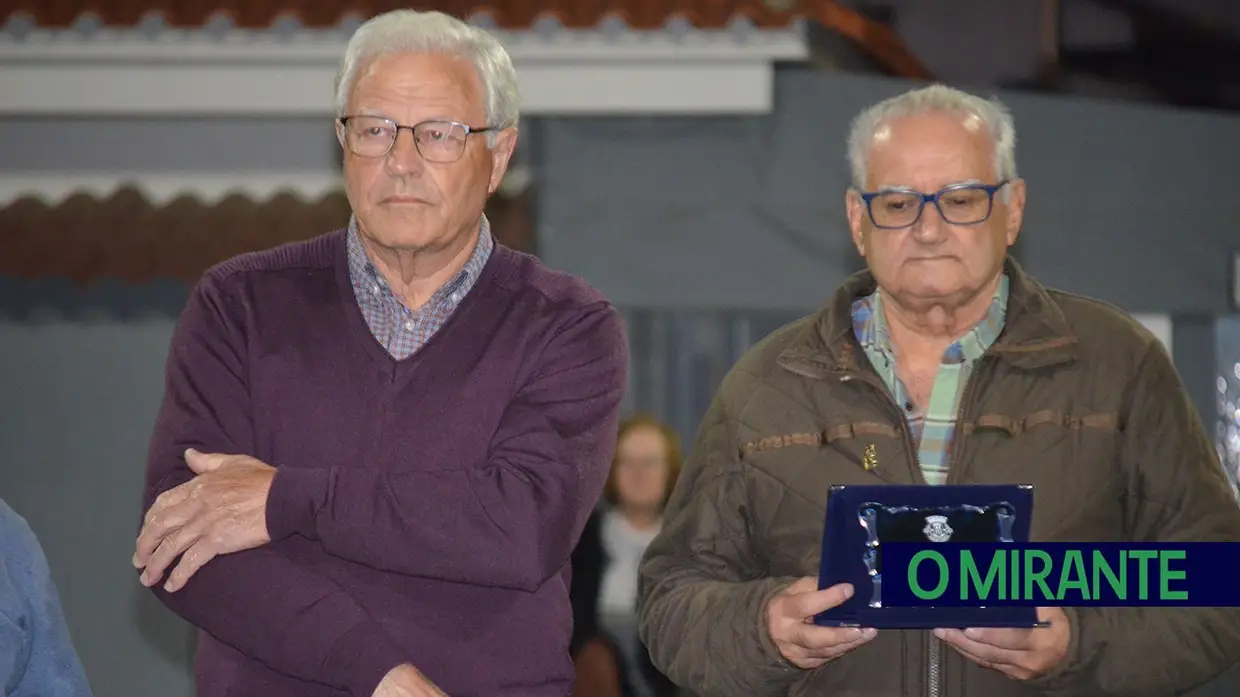 Polidesportivo renovado em Samora Correia com homenagem aos fundadores