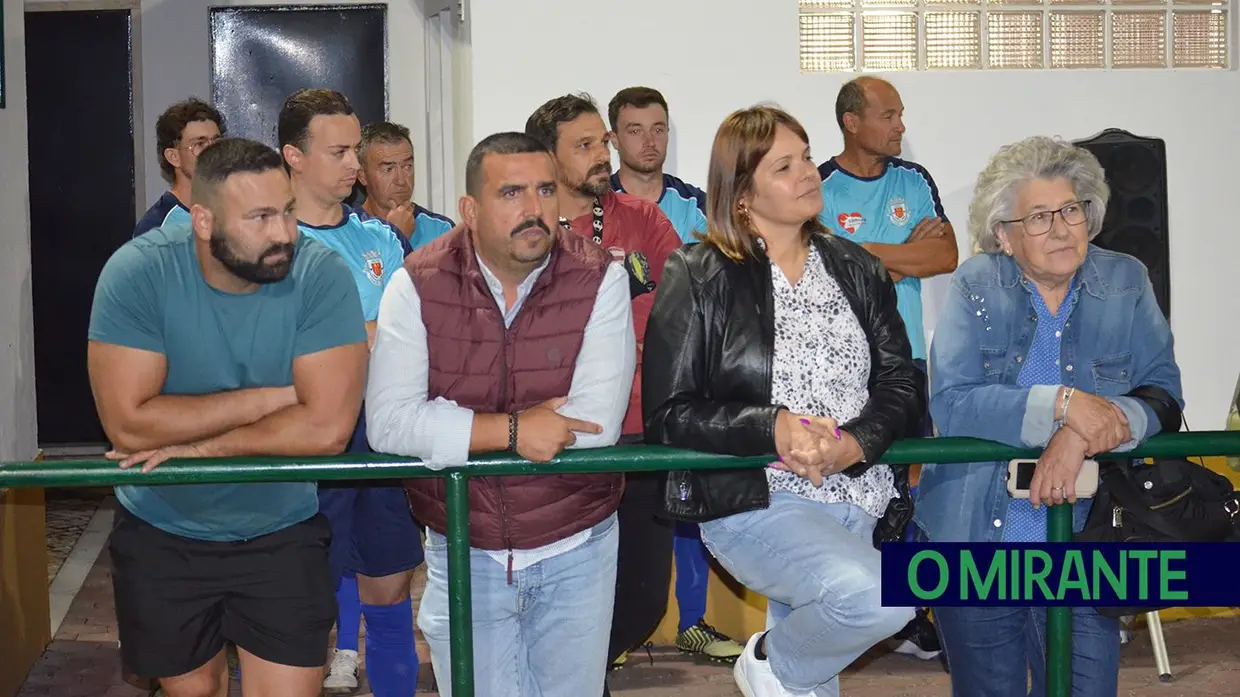 Polidesportivo renovado em Samora Correia com homenagem aos fundadores