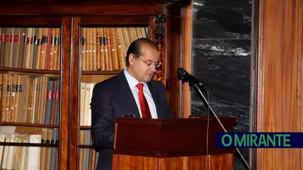 Eleição de Rui Sardinha para cargo remunerado na Associação dos Municípios do Cavalo gera polémica na Golegã